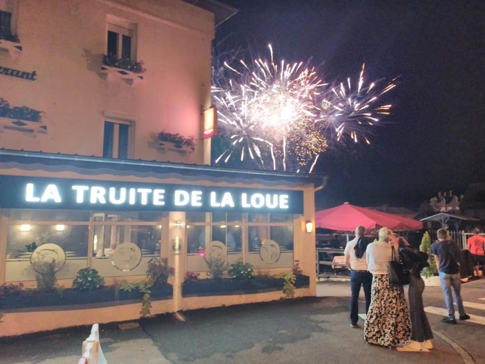 Hotel La Truite De La Loue Quingey Exteriér fotografie